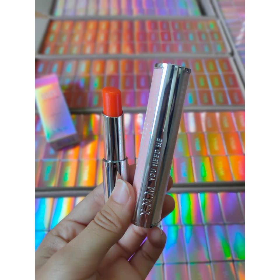 Son dưỡng YNM Rainbow Honey Lip Balm.