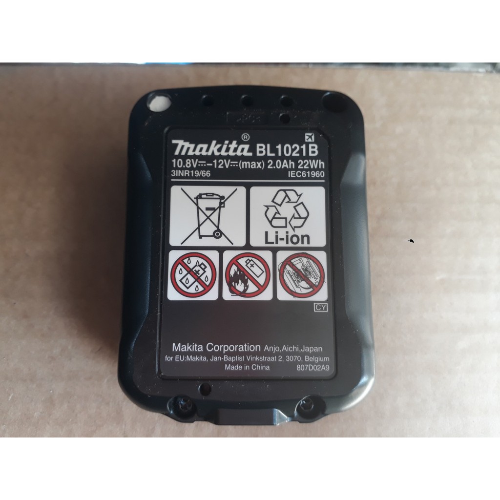 Pin Makita 12Vmax 2.0AH BL1021B (Full Hộp)