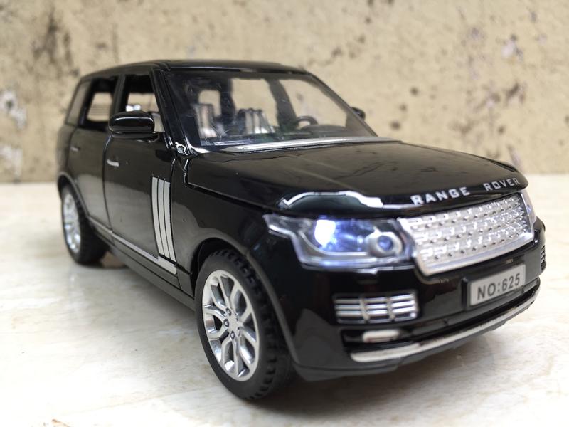 Mô hình xe ô tô Range Rover SUV  1:32