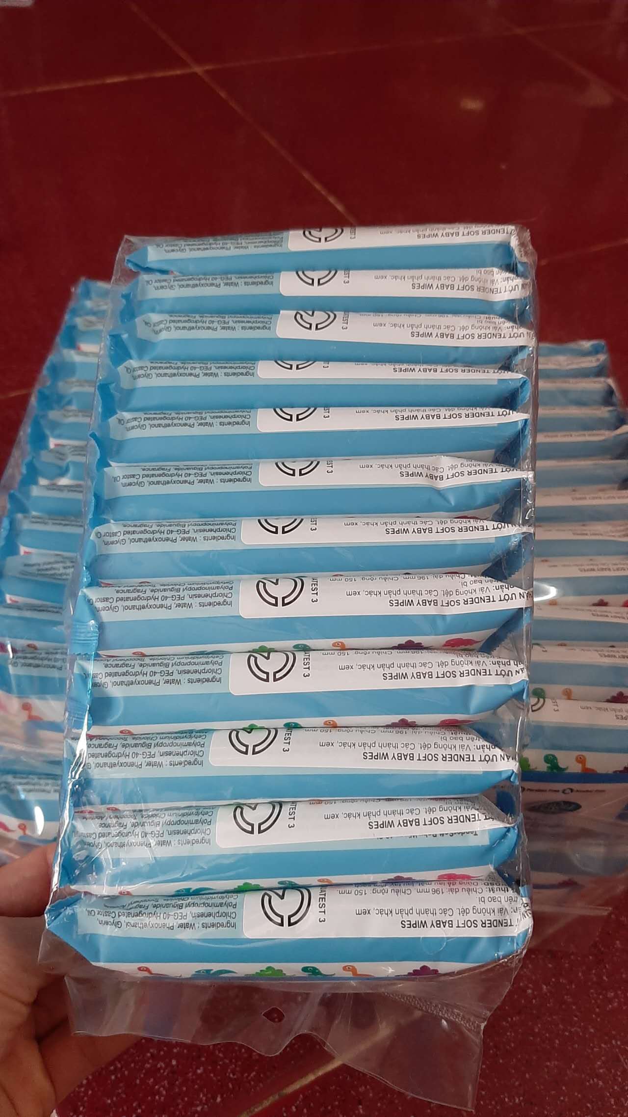 Khăn Ướt TENDER SOFT BABY WIPES 10 tờ (Lốc 12 gói)