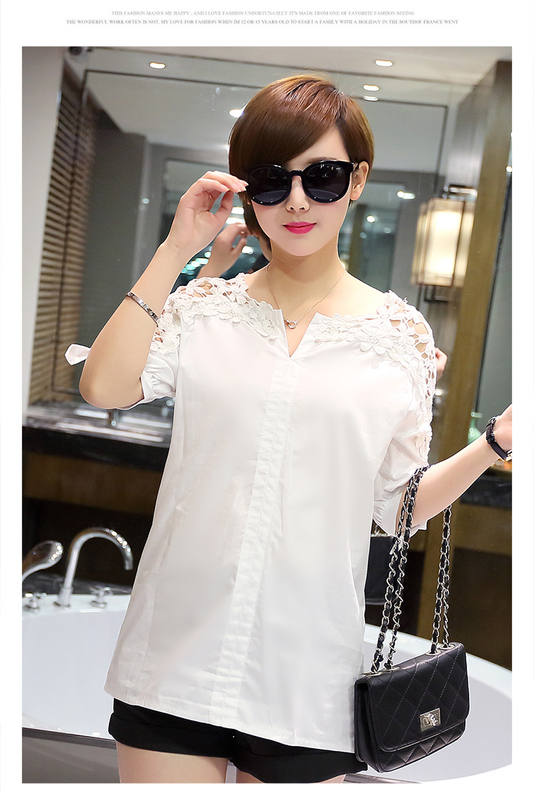 Áo Kiểu Hở Vai Đính Hoa - New Thoi Trang