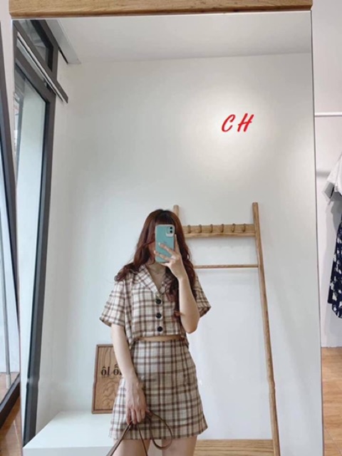 SIÊU PHẨM SÉT VÁY KẺ VEC FORM DÁNG CHUẨN ĐẸP