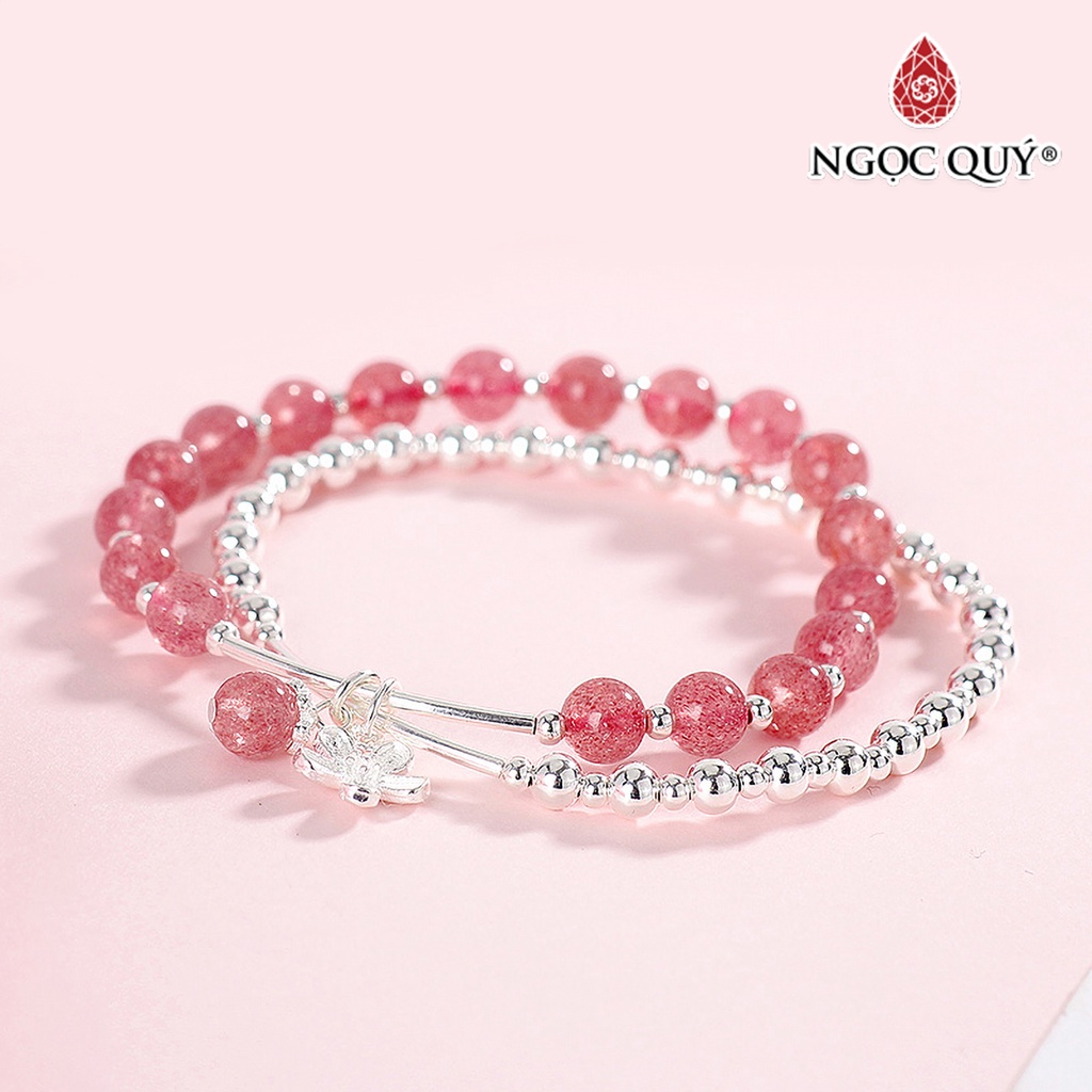 Vòng tay 2 line thạch anh dâu phối charm hoa bạc - ngọc quý