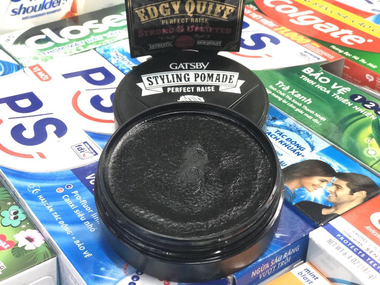 Wax vuốt tóc Gatsby Styling Pomade đen 75g