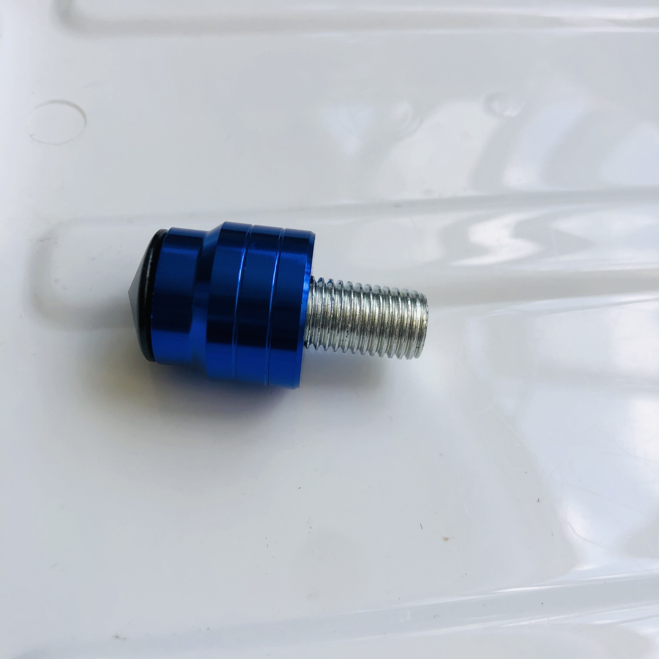 ỐC KIỂU GẮN CHÂN KÍNH XE MÁY 10 LY