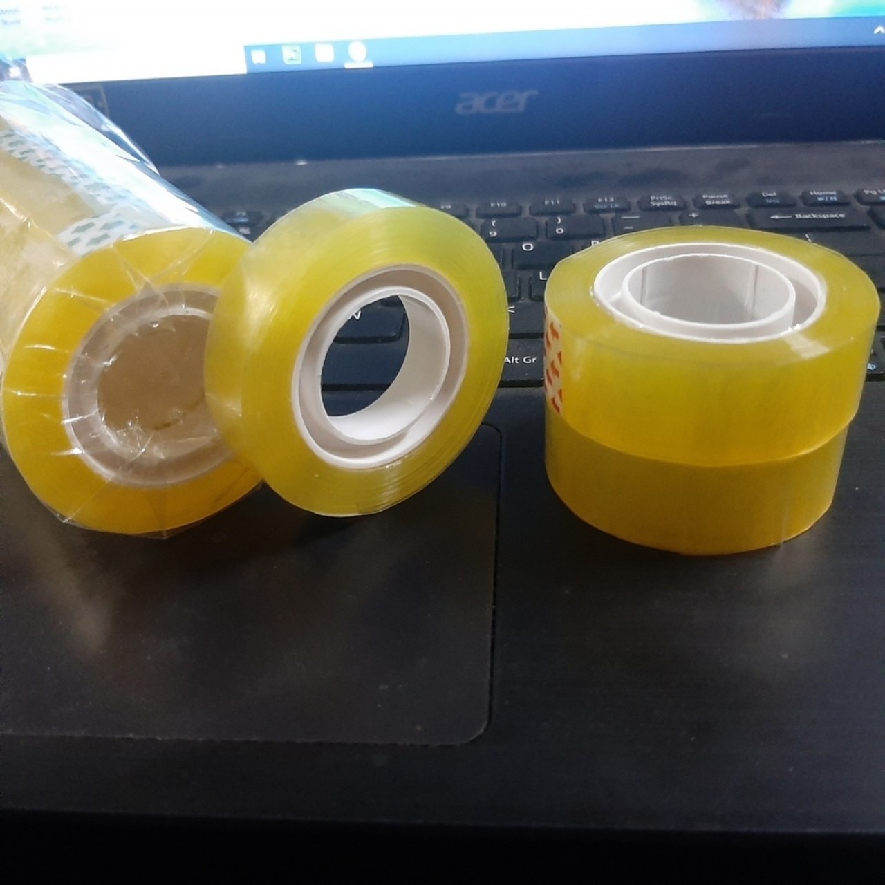 Băng dính trong bản rộng 2cm