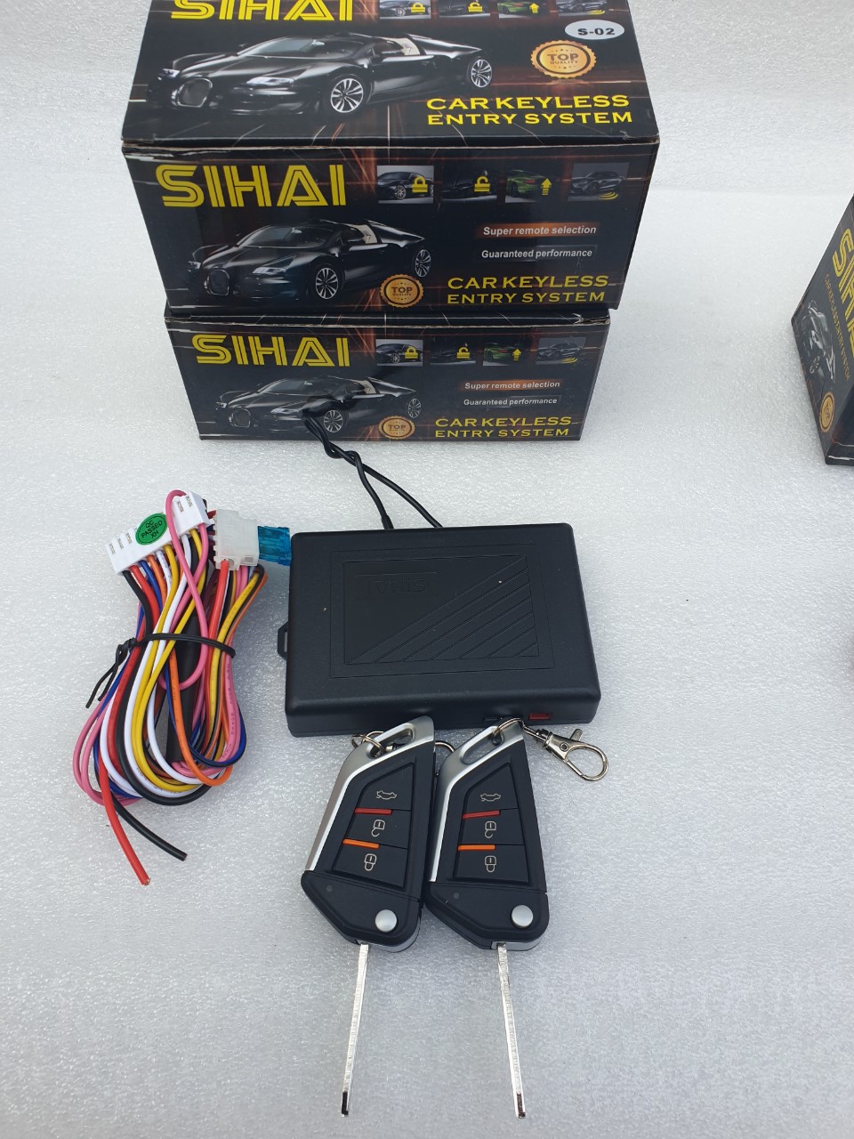 Bộ điều khiển mở cửa từ xa / khóa cửa ôtô 12v và 24v