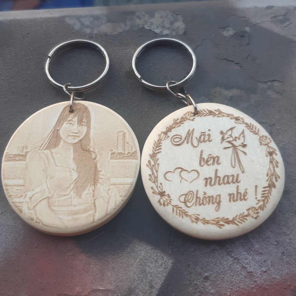 Móc Khóa Gỗ Tròn Khắc Hình BYL