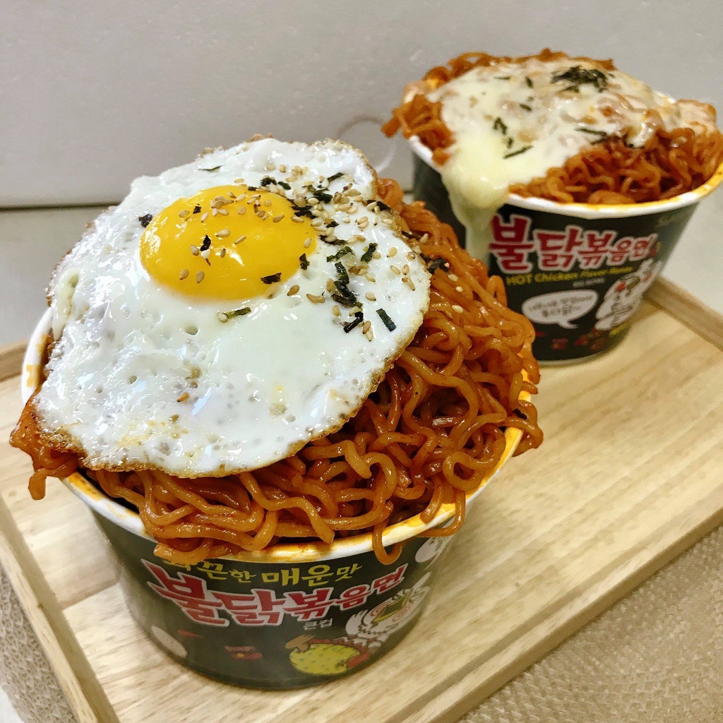Mì tô gà cay khô Samyang 105g