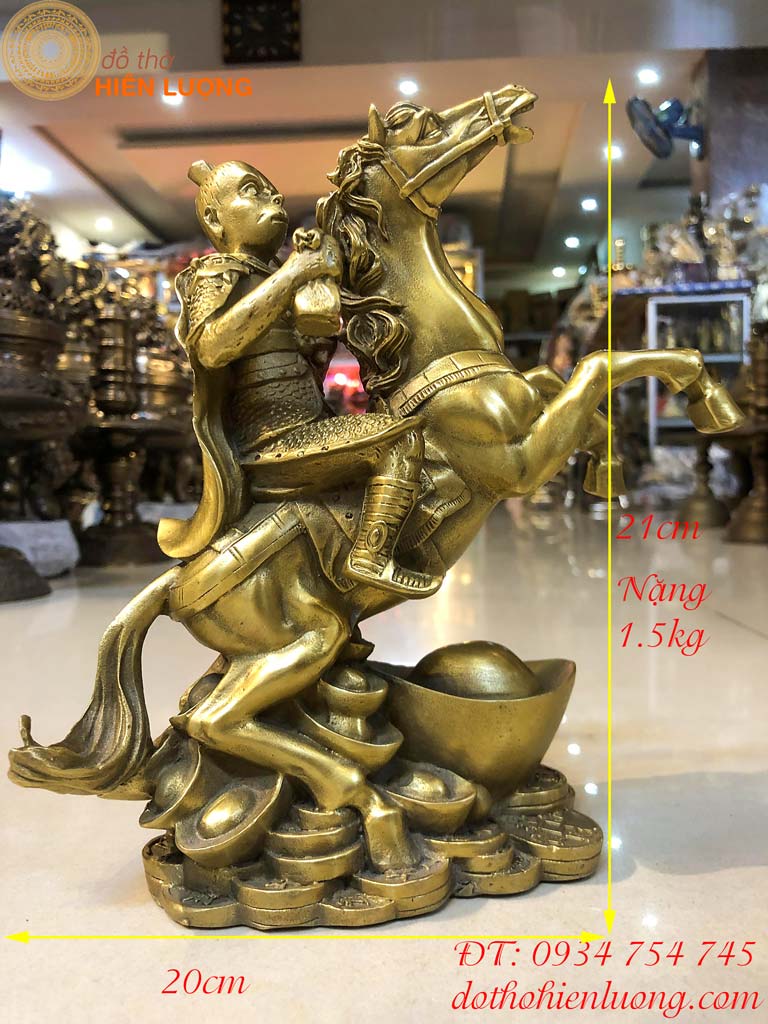 Mã Thượng Phong Hầu Bệ Vàng Bằng Đồng