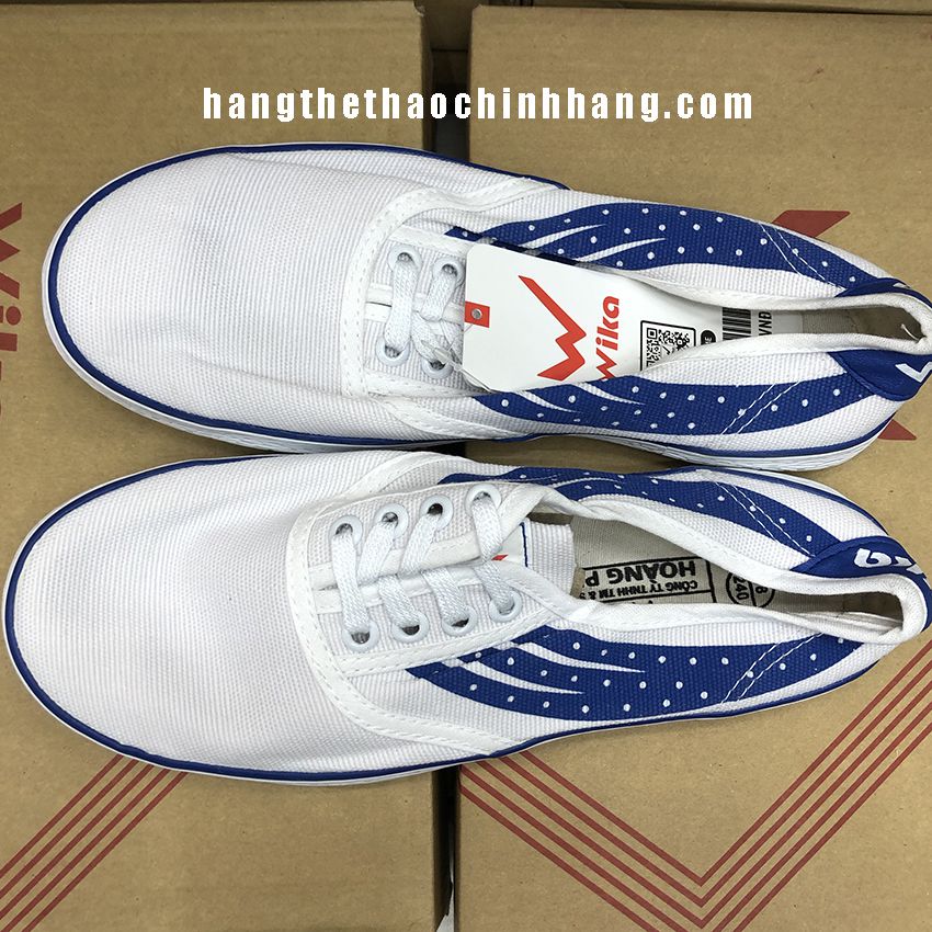 Giầy bata Wika – Giầy đá phủi Bata Wika