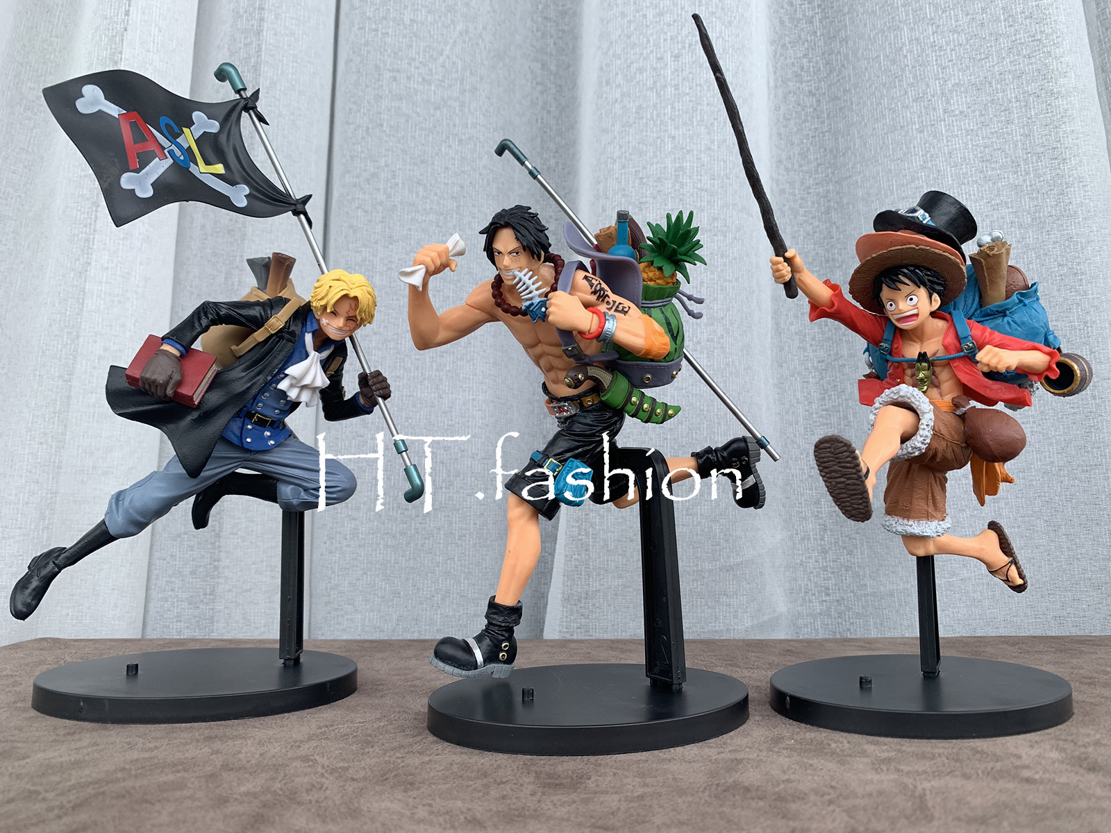 Mô hình 3 nhân vật One Piece Luffy Ace Sabo siêu chất