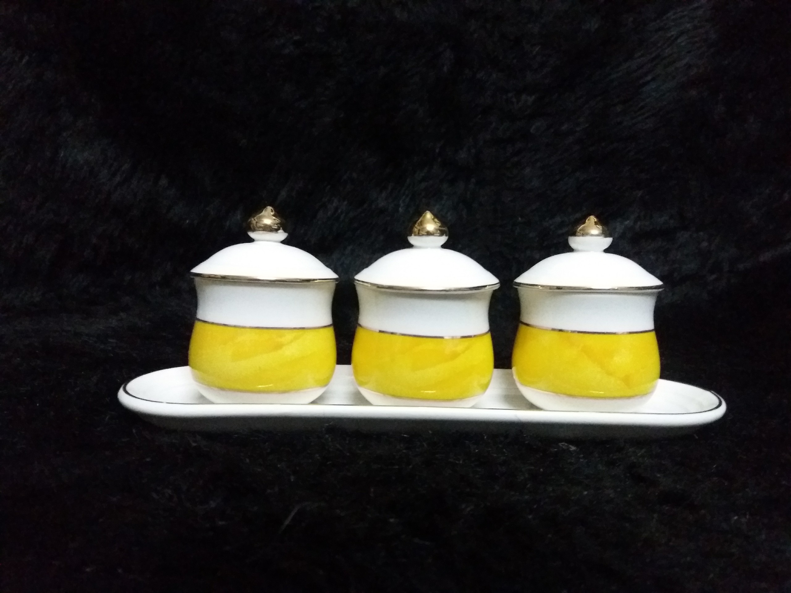 Bộ 3 chung nước có nắp thờ cúng