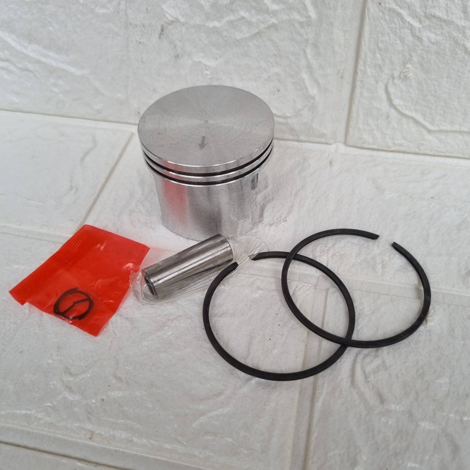 [TOP 1 LAZADA] Quả piston máy cưa xăng 381( piston, xéc măng, ắc, chốt)