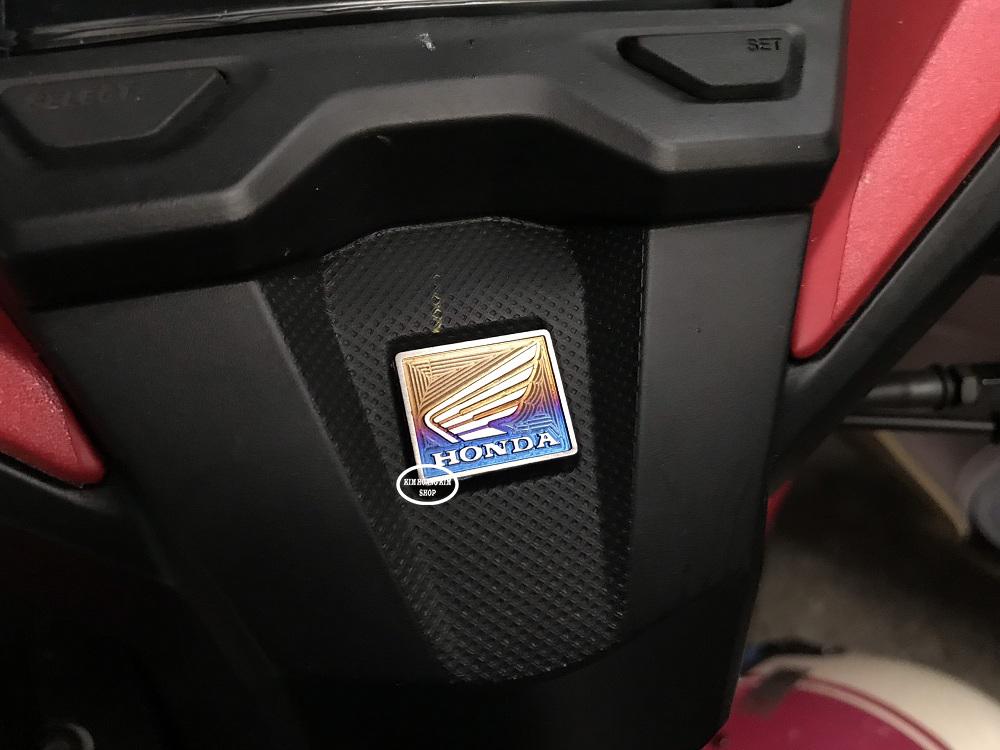 Tem Titanium 3D Logo Cánh Chim (titan 100%)