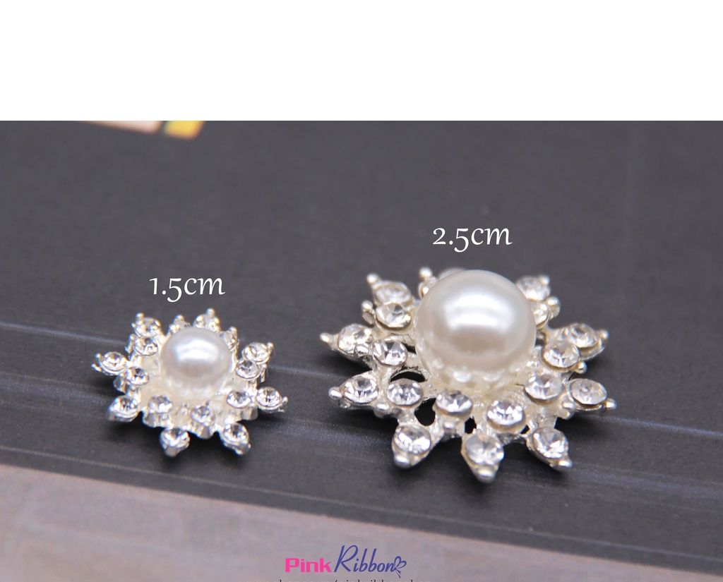 Charm mặt trời đính đá và trai các size
