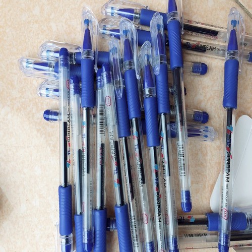 BÚT NƯỚC TL -SỨC MẠNH TRI THỨC 2 CÁI