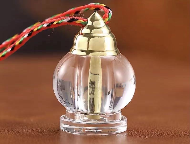 THÁP XÁ LỢI ĐEO CỔ