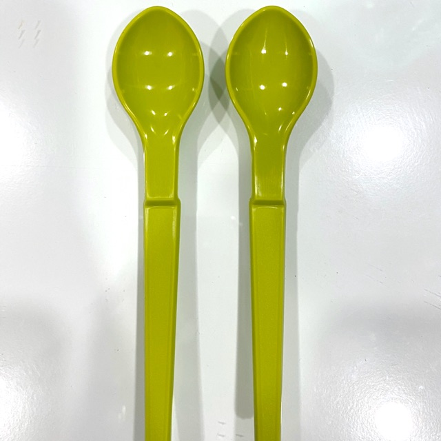 Muỗng Tupperware (màu ngẫu nhiên)