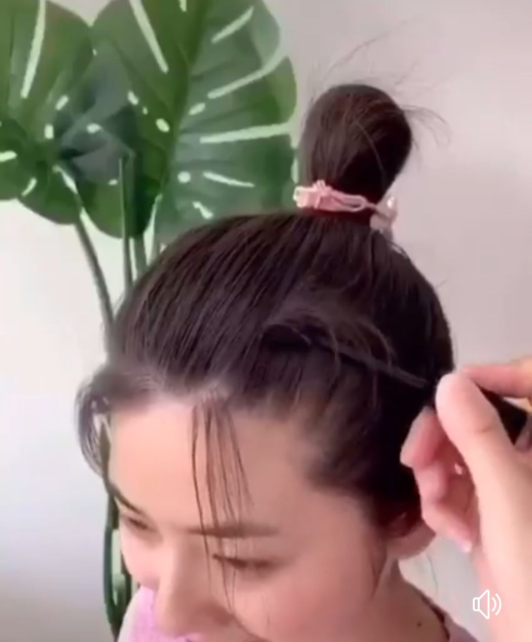 Cây mascara chải tóc con vào nếp