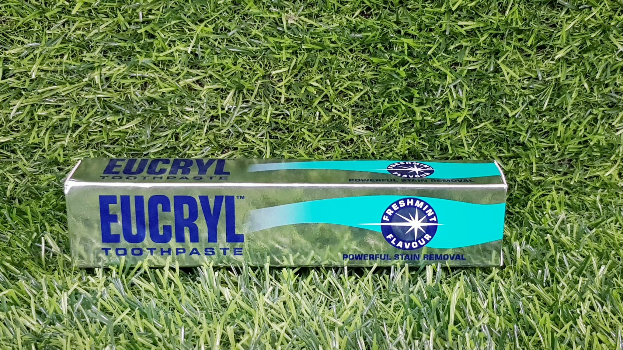 [HCM]Kem đánh răng Eucryl 50ml