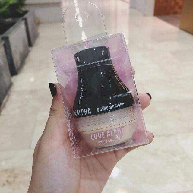 Phấn phủ bột nhũ kim tuyến Love Alpha