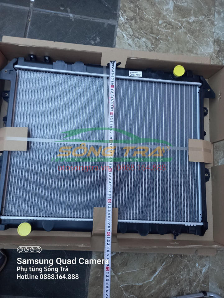 KÉT NƯỚC TOYOTA INNOVA