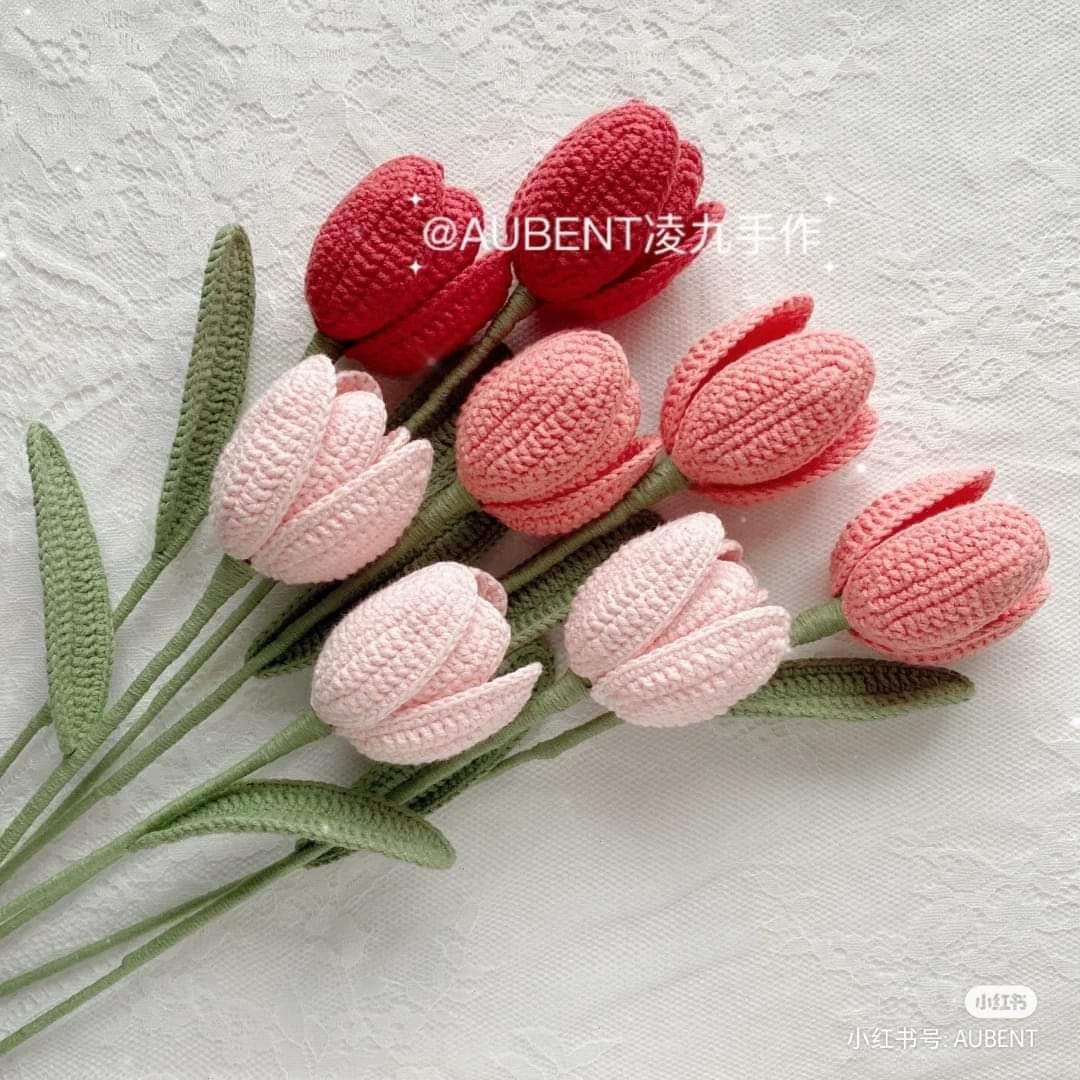 Hoa tulip tròn bằng len handmade (1 bông)