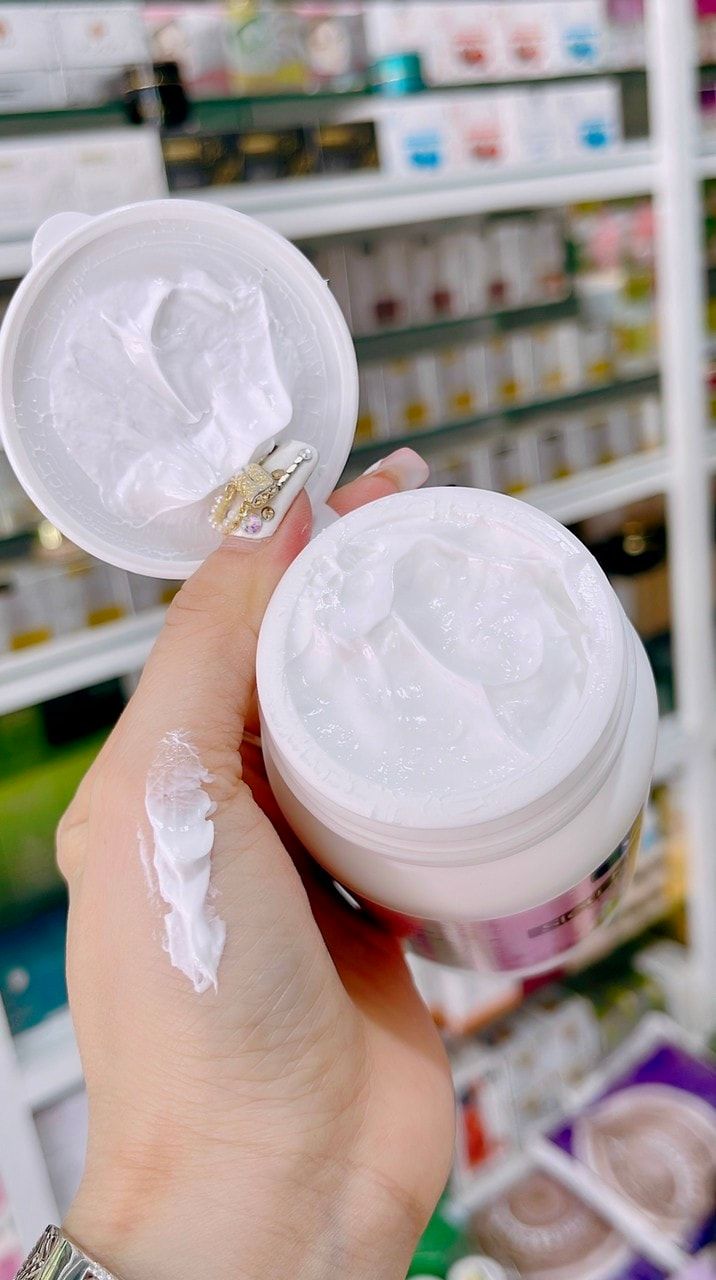 KEM KÍCH TRẮNG VASELINE 10X 2 MÀU