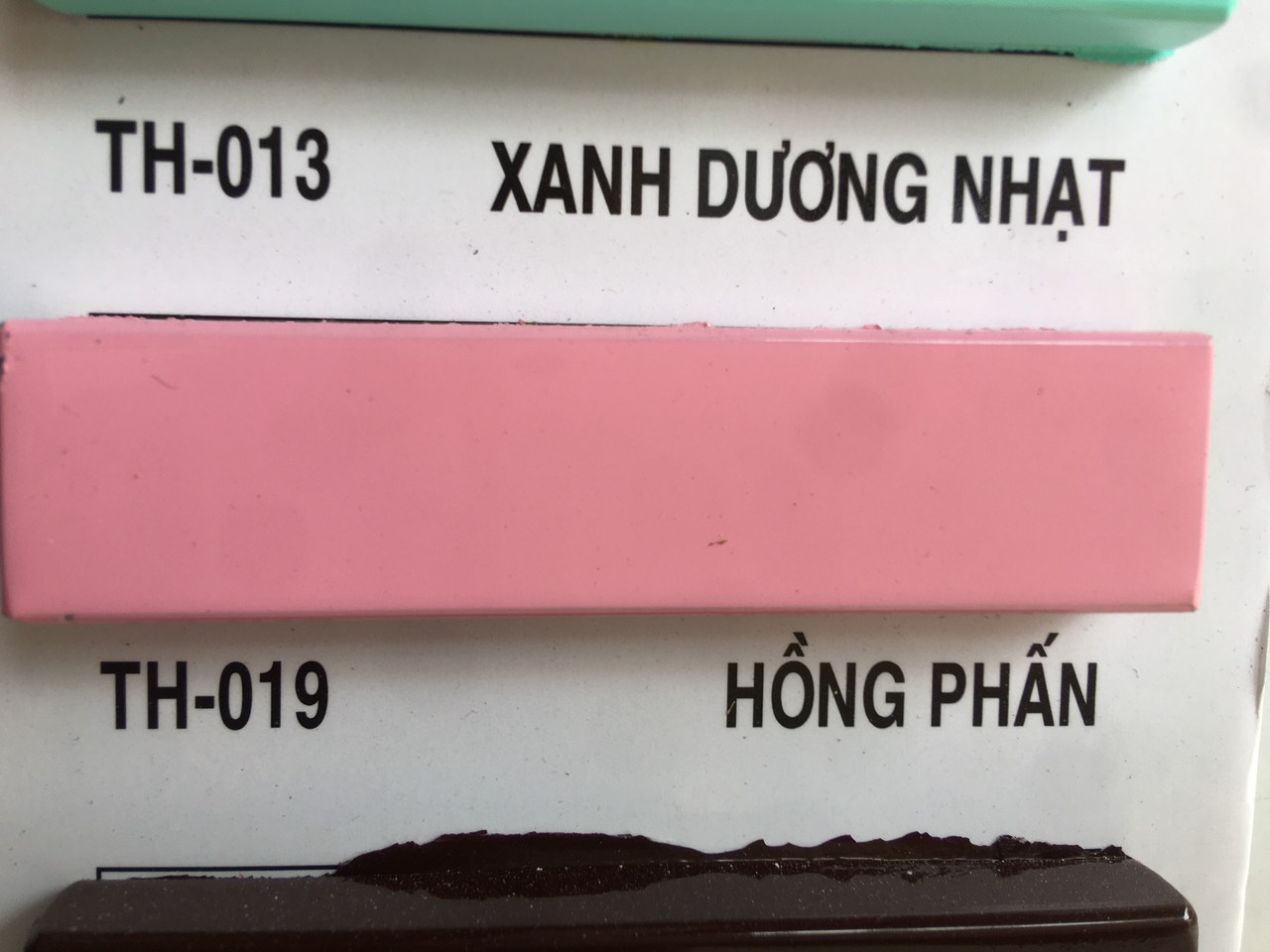 Sơn Dầu Sắt Mạ Kẽm , Bề Mặt Gỗ 1kg