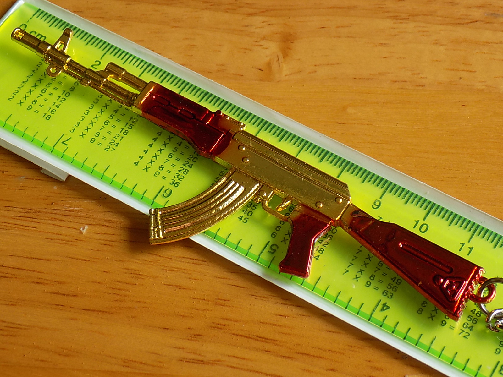 Mô hình game PUBG - AKM tâm ruồi - dùng làm móc khóa hoặc trưng bày pupg