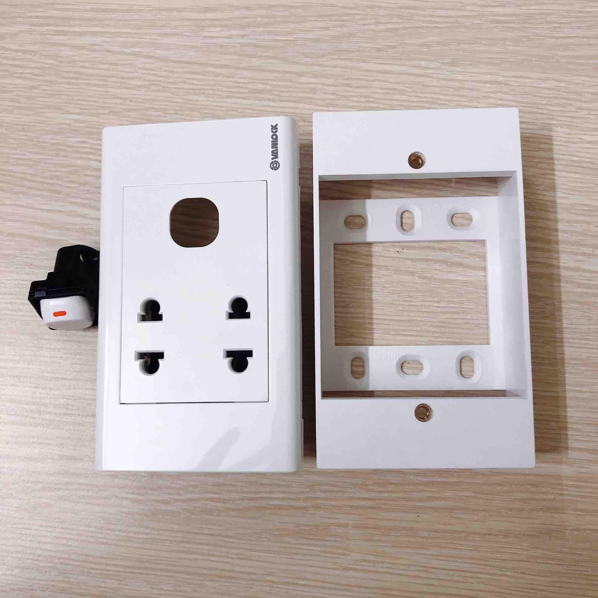 [HCM]Combo ổ cắm  công tắc  đế nổi SINO