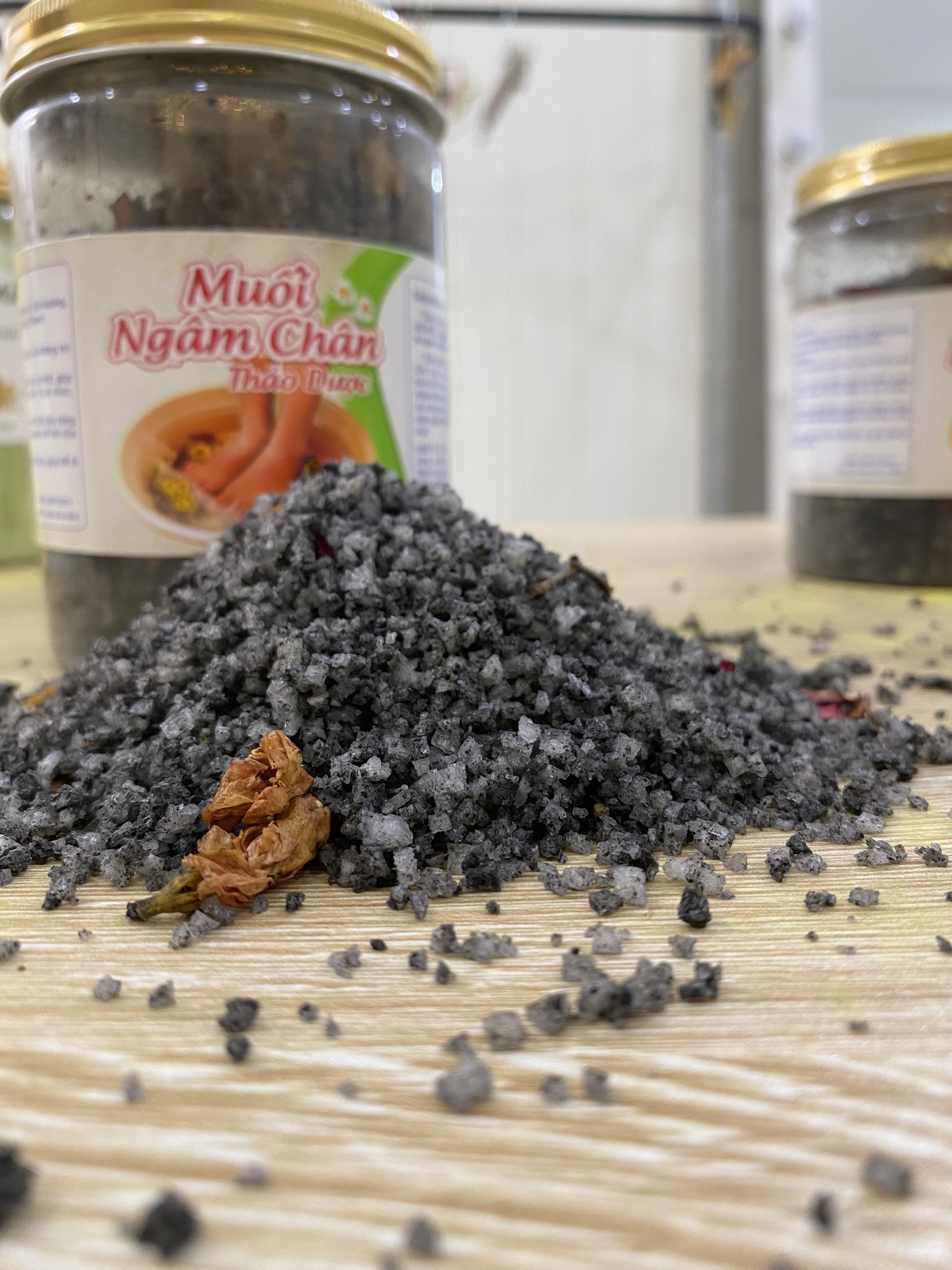 MUỐI NGÂM CHÂN THẢO MỘC KHỬ MÙI (500G)