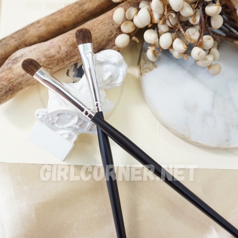 Cọ mí dưới Feather B M152