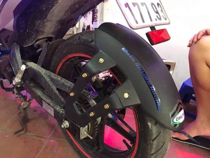 Chắn bùn 4 chân dành cho exciter 150-winner,