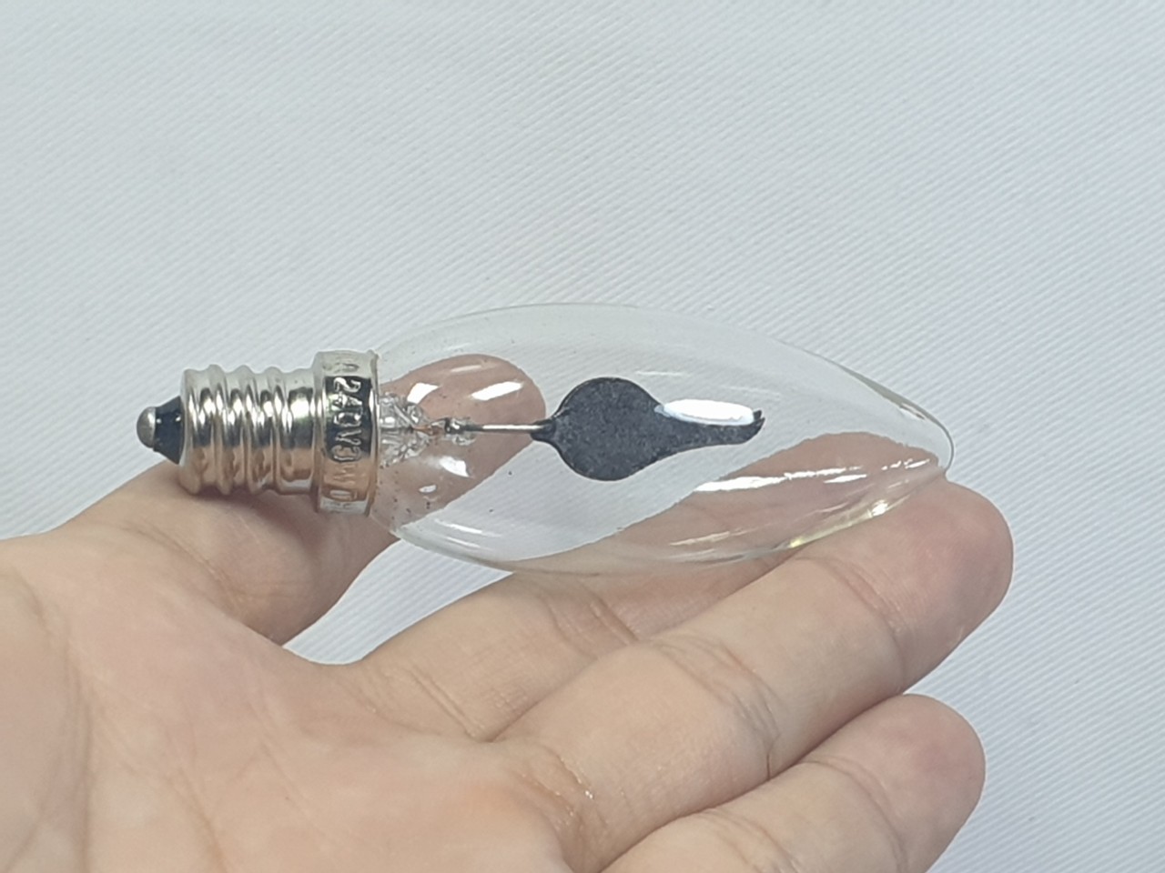 Bóng đèn ớt nháy lửa trong hoặc đỏ trong E12