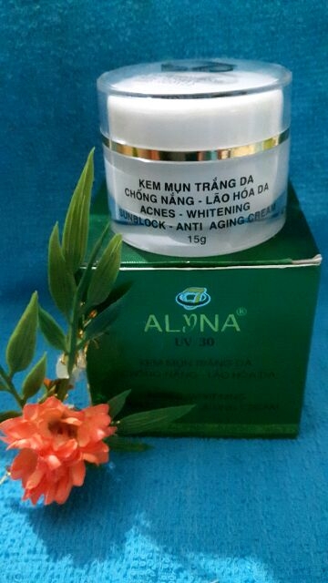 kem alyna mụn lão hóa da 15g ( tặng 1 miếng mặt nạ alyna dưỡng da )