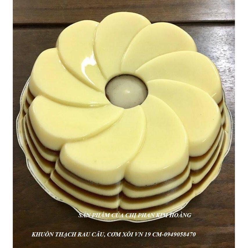 [HCM]Khuôn nhưa rau cau hình cánh hoa xêp xéo 20cm đẹp mắt so 2