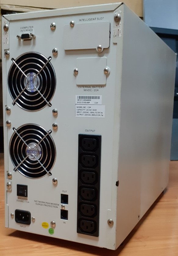 [HCM]C2K - Bộ lưu điện (UPS) SANTAK Online 2000VA / 1400W (bao gồm ắc quy - BH: 12 tháng)