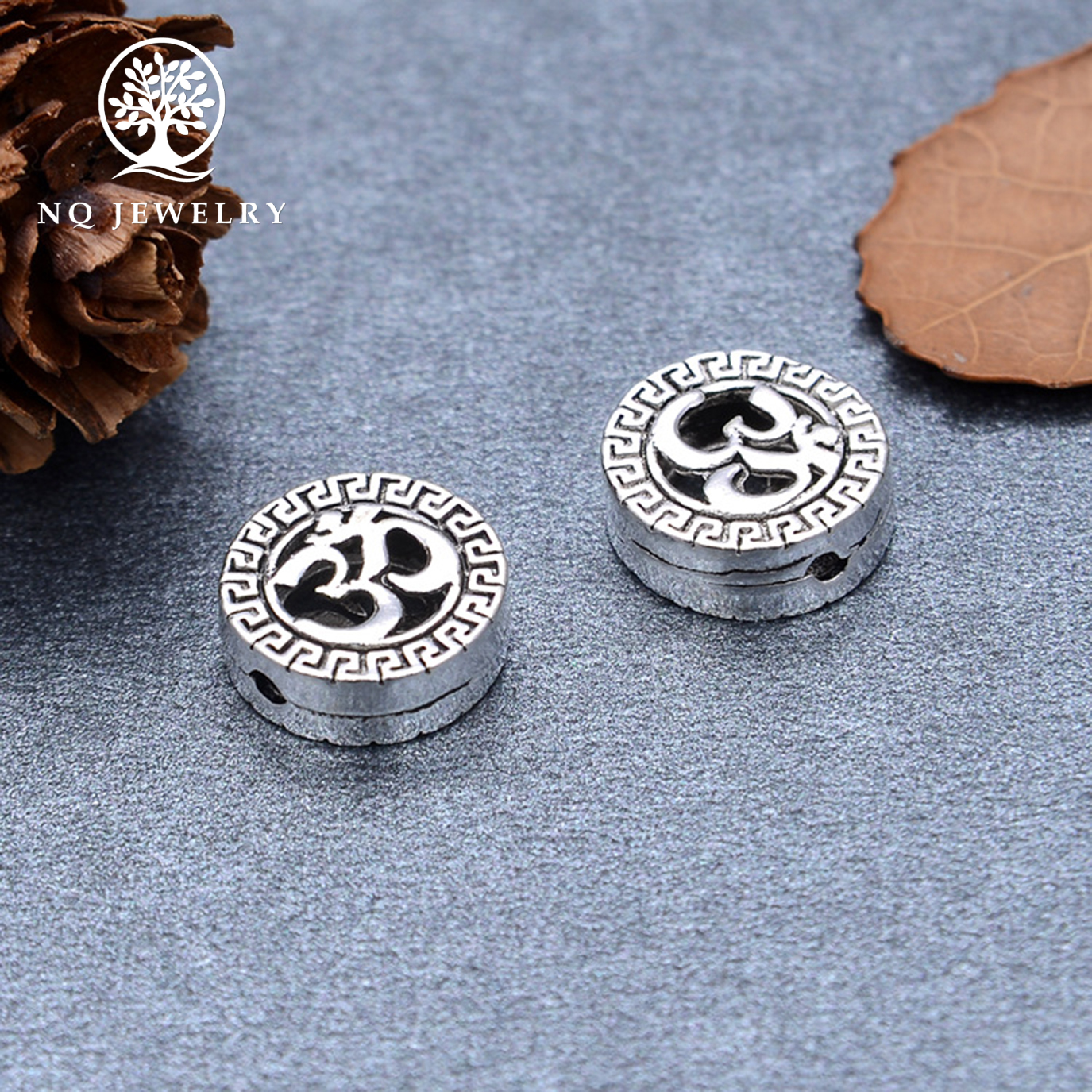 [HCM]Charm bạc chặn hạt họa tiết xỏ ngang - NQ Jewelry