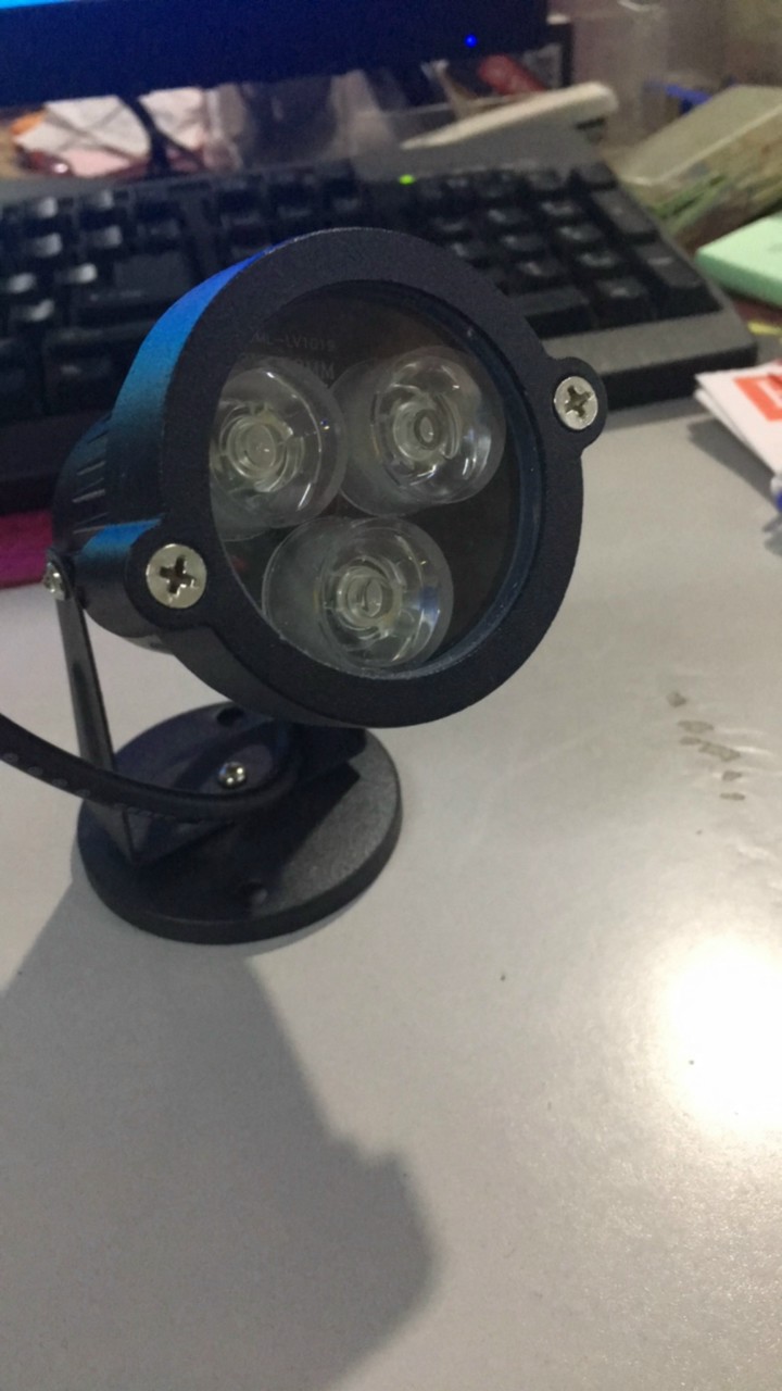 Đèn ghim cỏ 3w 1 màu ngoài trời