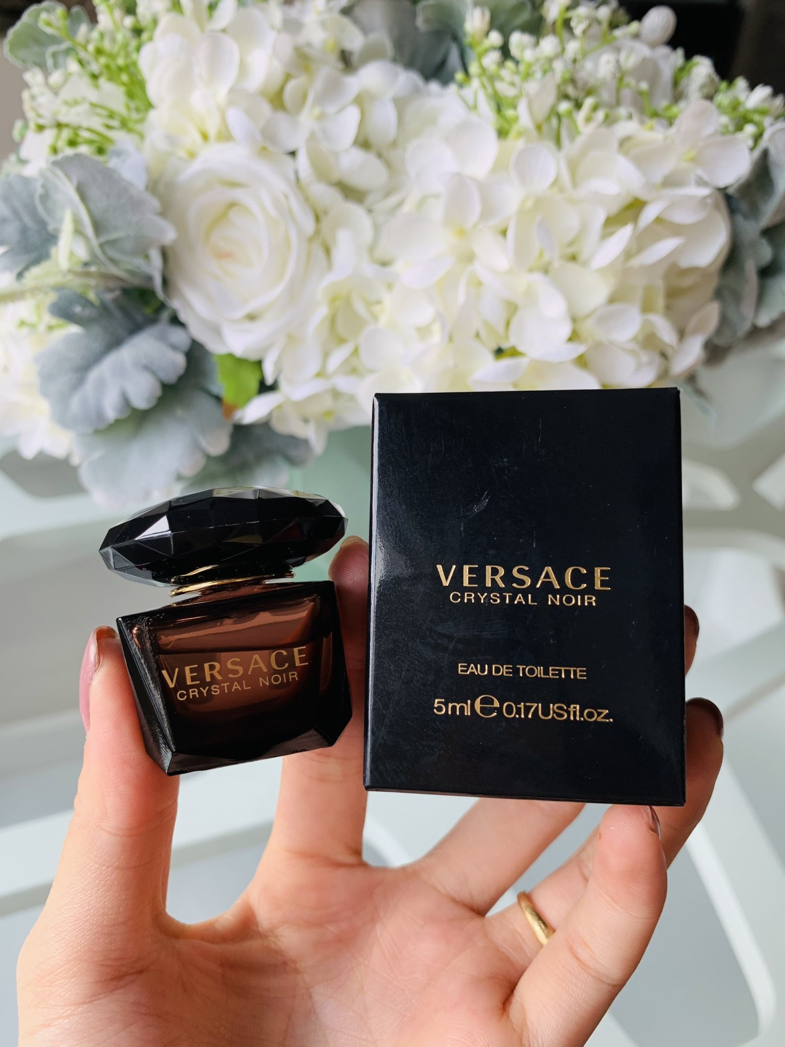 Nước Hoa Versace Crystal Noir Mini 5ml