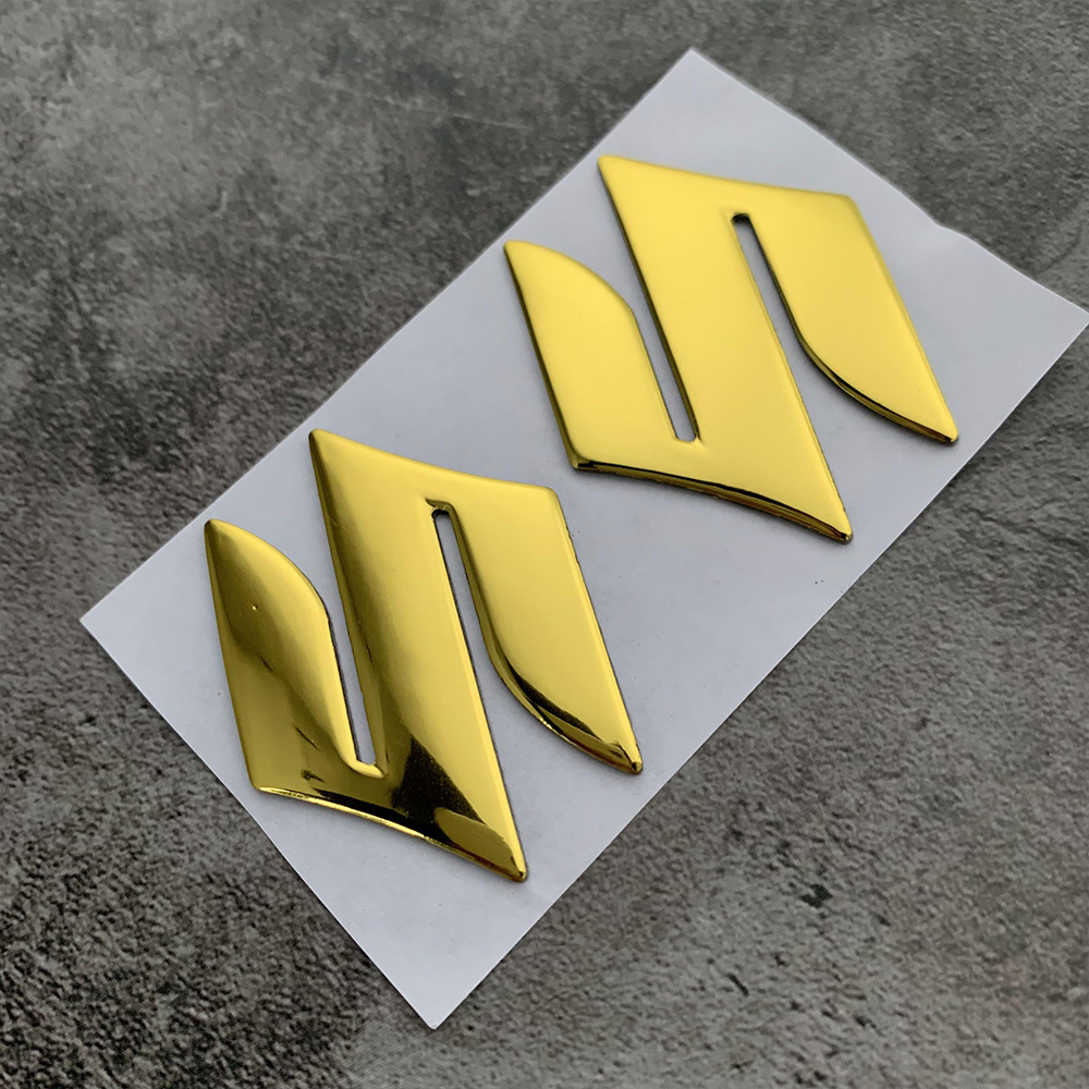 Bộ 2 logo SUZUKI 3D Nổi màu bạc, vàng, đỏ