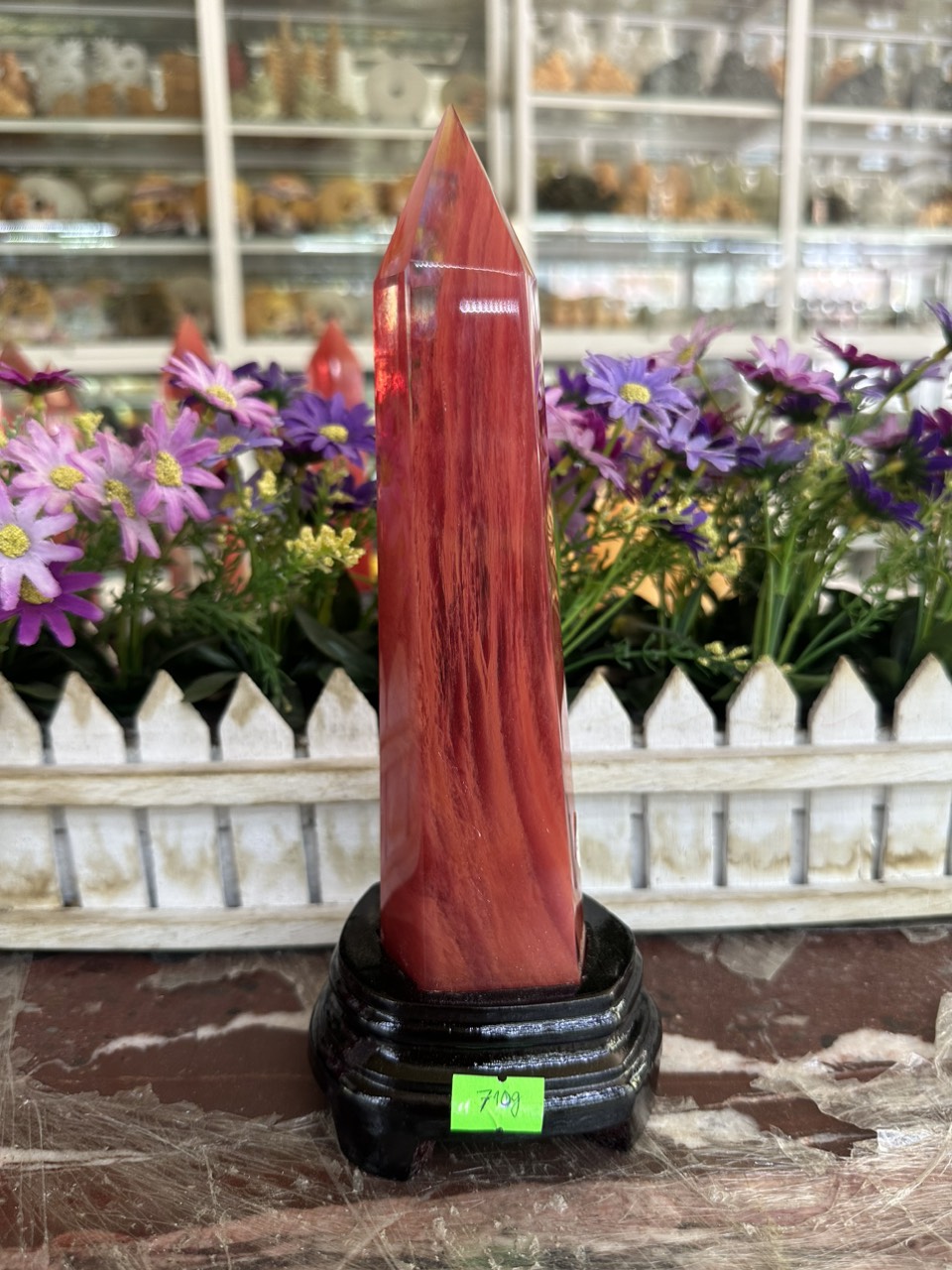 Trụ đá phong thủy trấn thạch đá núi lửa Obsidian đỏ