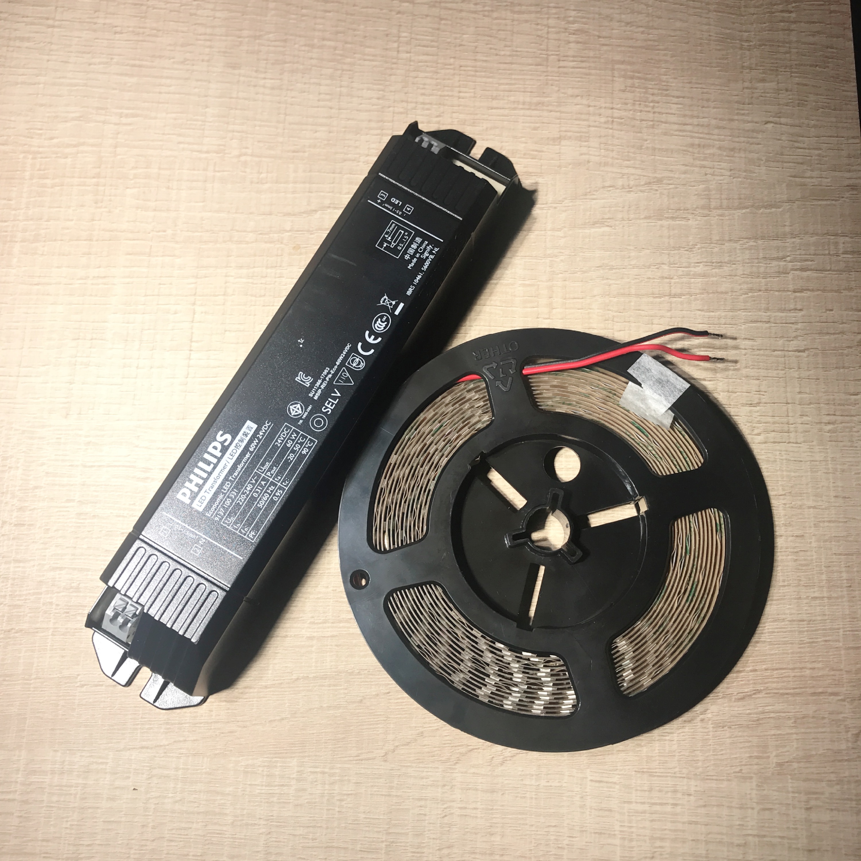 Dây đèn led dán LS155 G2 L5000 24V  |Philips chính hãng|