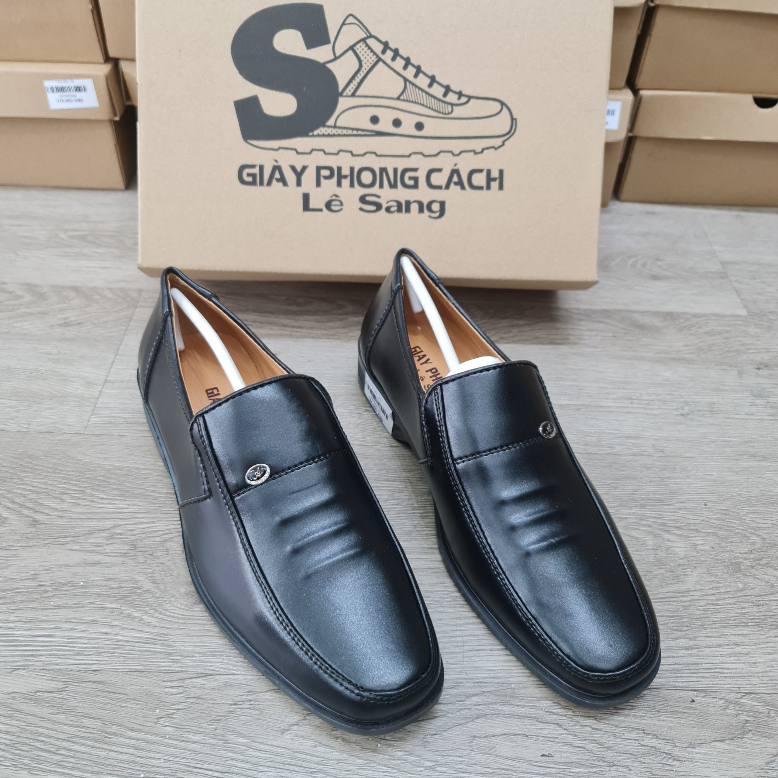 Giày tây nam lịch lãm