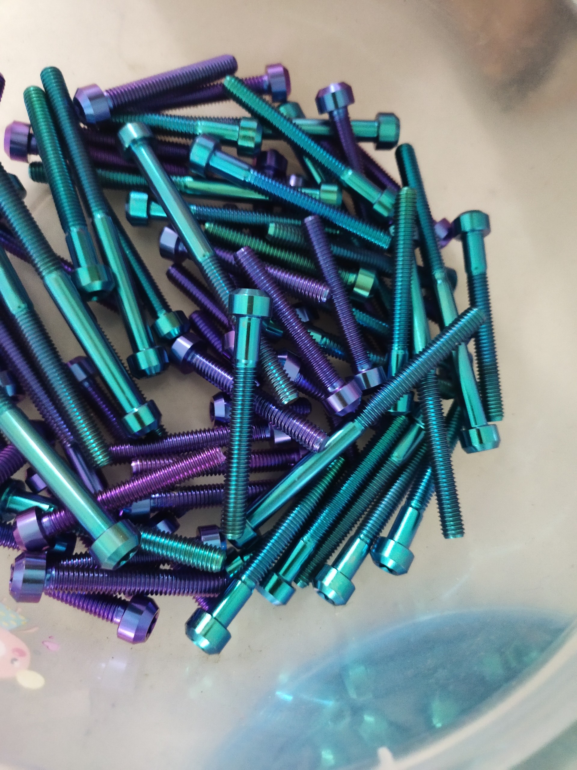 Ốc titan gr5 6li10 6li20 6li25 6li30 6li40 6li50 6li65 6li70 6li80 6li90 trụ