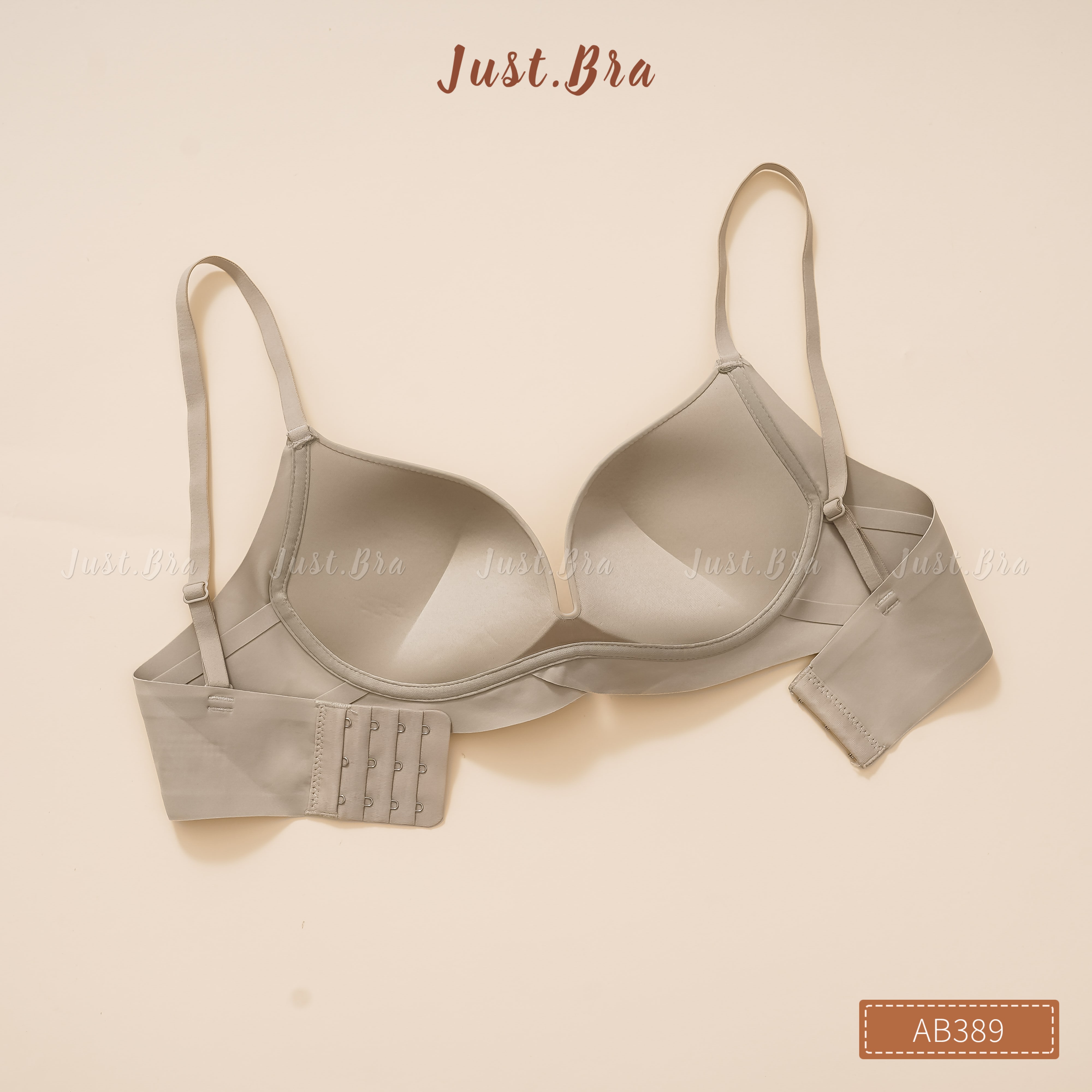 Áo ngực nữ basic Just Bra thiết kế không gọng, mút mỏng nhẹ AB389
