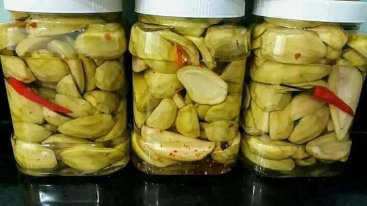 Xoài non ngâm chua