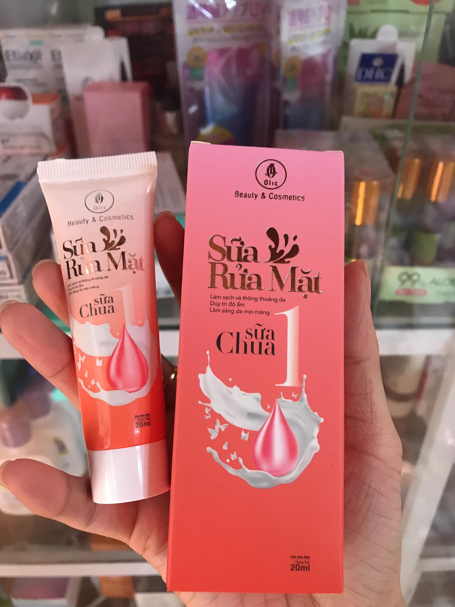 Sữa rửa mặt olic